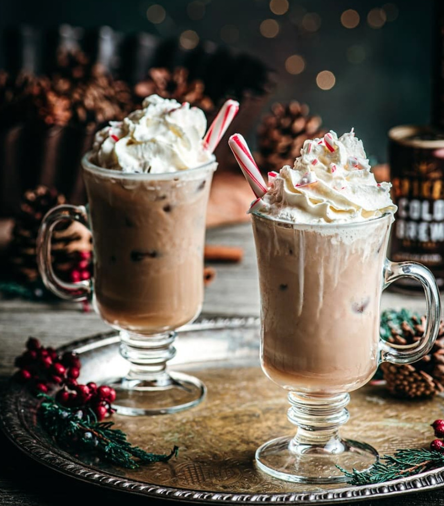 Peppermint And Salted Caramel Cocktail By Cooking With Wine Quick Easy Recipe The Feedfeed