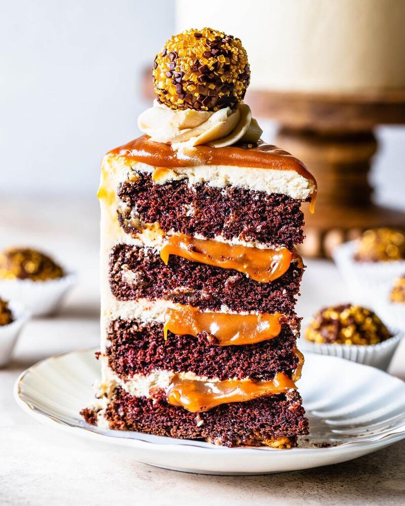 Salted caramel chocolate hot sale cake