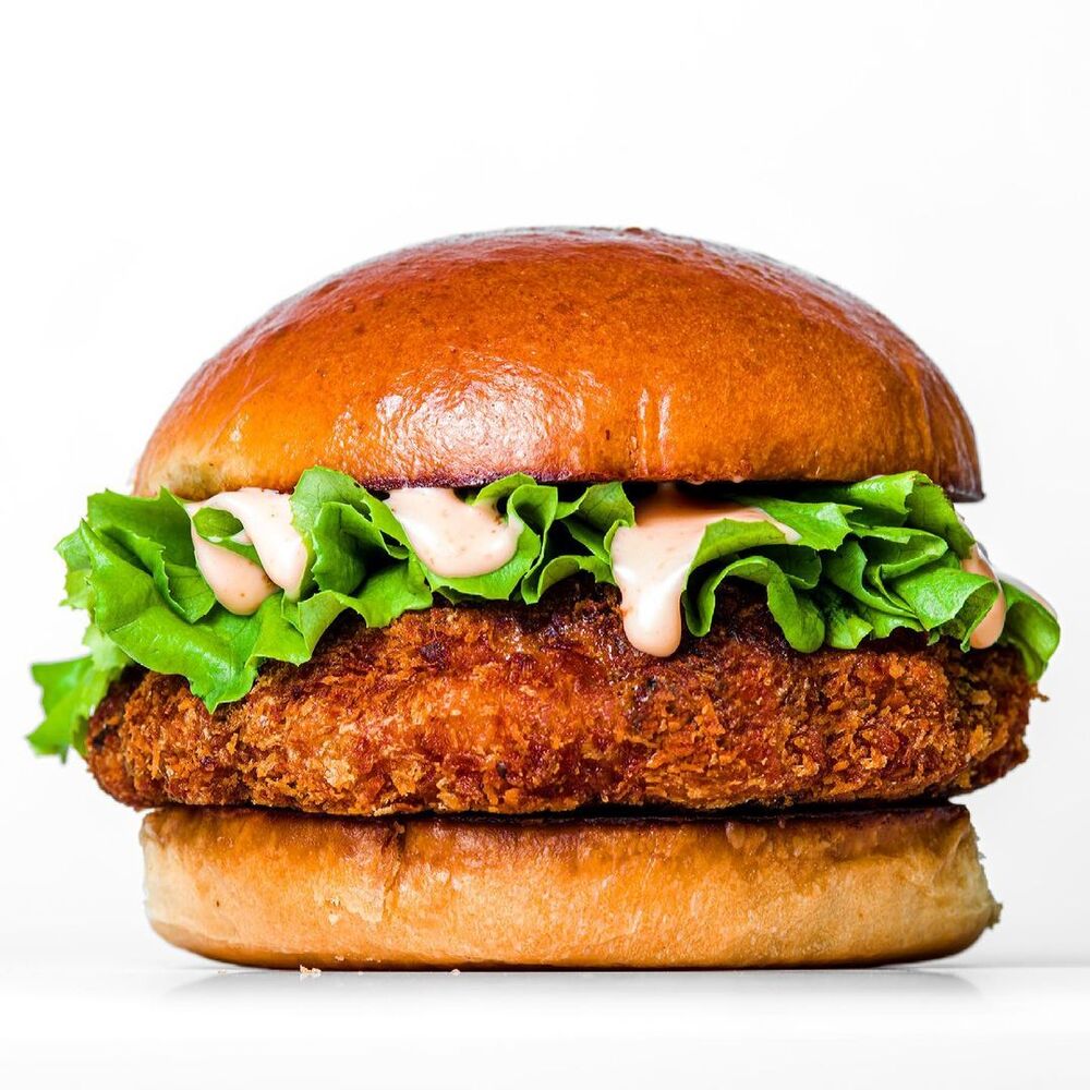 COCONUT SHRIMP BURGER 