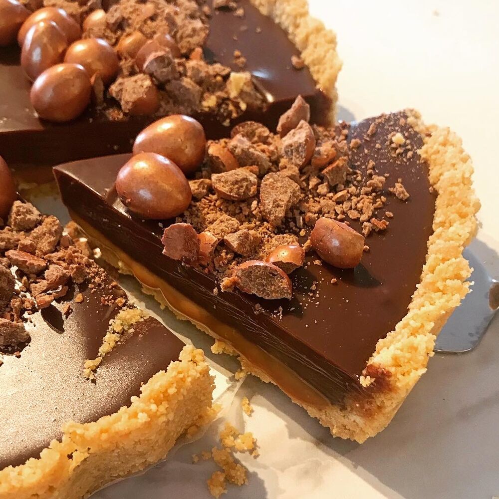 (No Bake) Caramel & Chocolate Ganache Tart by a.shiney.spoonful Quick