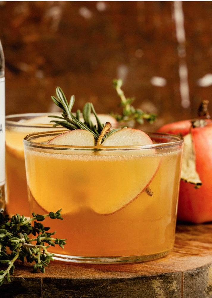 Sparkling Rosemary Apple Cider - Southern Discourse