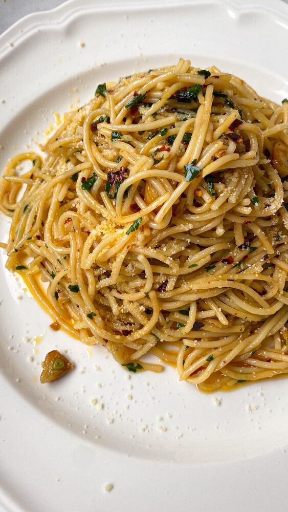 Spaghetti Aglio e Olio Recipe | The Feedfeed