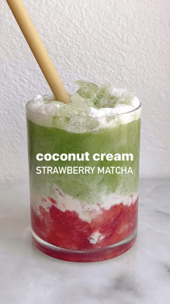 Strawberry Matcha Latte Bubble Tea - Oh, How Civilized