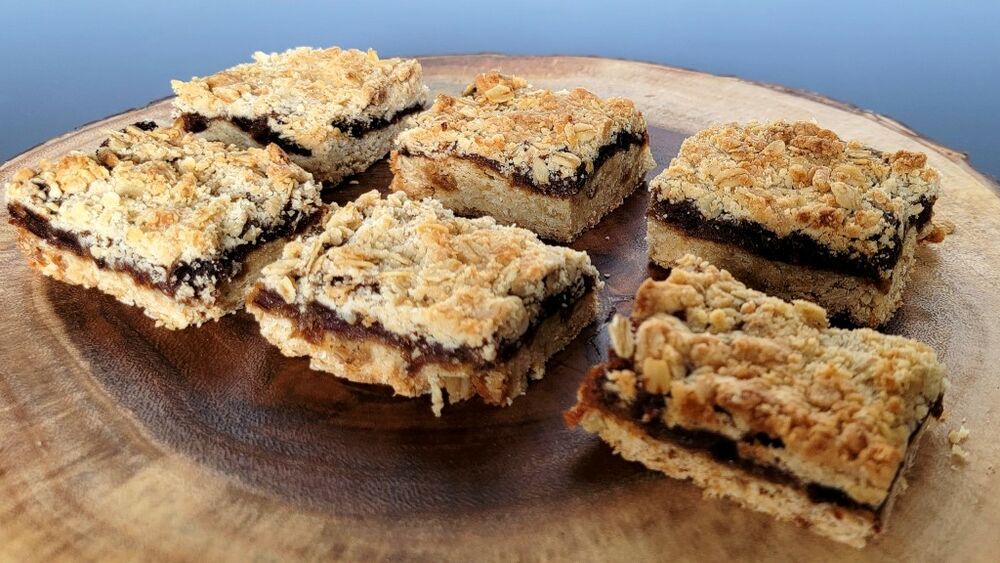 Oatmeal Date Bars by dessertswithstephanieg Quick & Easy Recipe The Feedfeed