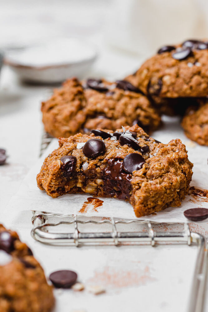 Chocolate Chip Oat Cake