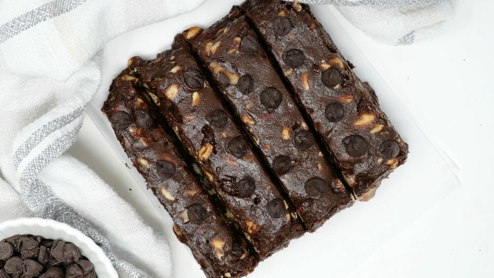 Nutty Chocolate Fudge Slice by lovemybodybymiri Quick & Easy Recipe