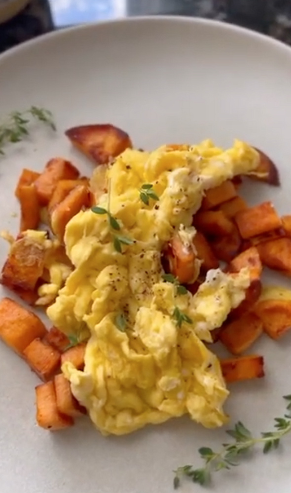 SCRAMBLED EGGS w SWEET POTATO HASH + BACON