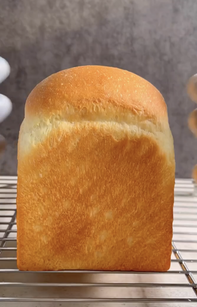 Make Your Own Fresh-Baked Bread At Home???