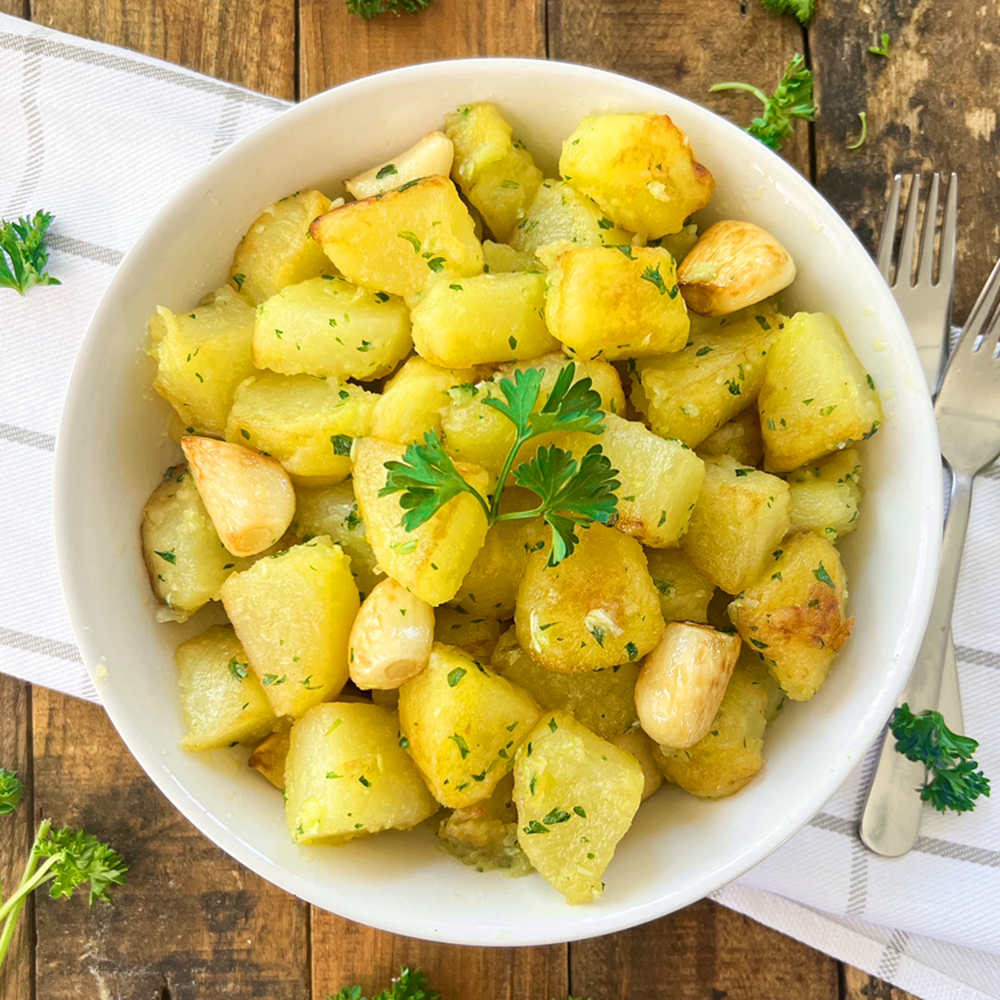 “EXTREME Garlic” Garlic Potatoes | Spanish Patatas al Ajillo Recipe ...