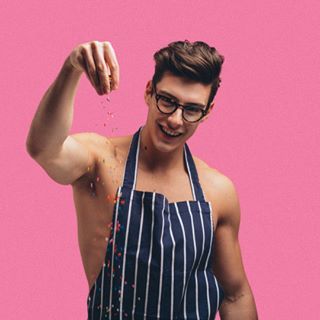 Topless Baker (@toplessbaker) Profile, Photos & Recipes | The Feedfeed